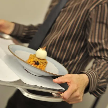 Logis Restaurant Du Vigneron Πανδοχείο Cucugnan