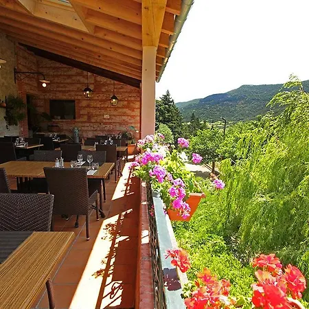Logis Restaurant Du Vigneron Πανδοχείο Cucugnan