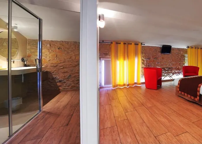 Logis Restaurant Du Vigneron Cucugnan