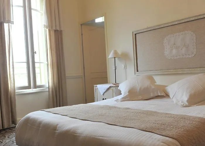 Inn Logis Restaurant Du Vigneron Cucugnan