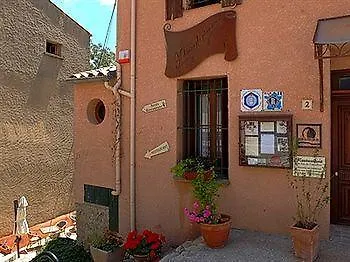 Logis Restaurant Du Vigneron Inn