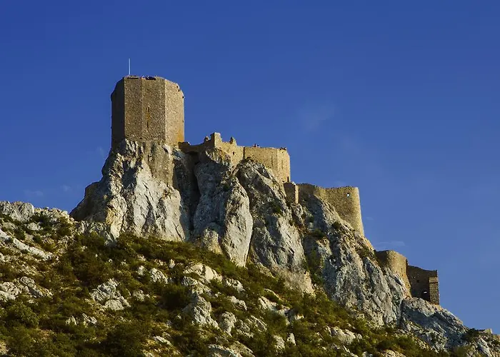 Logis Restaurant Du Vigneron Inn Cucugnan