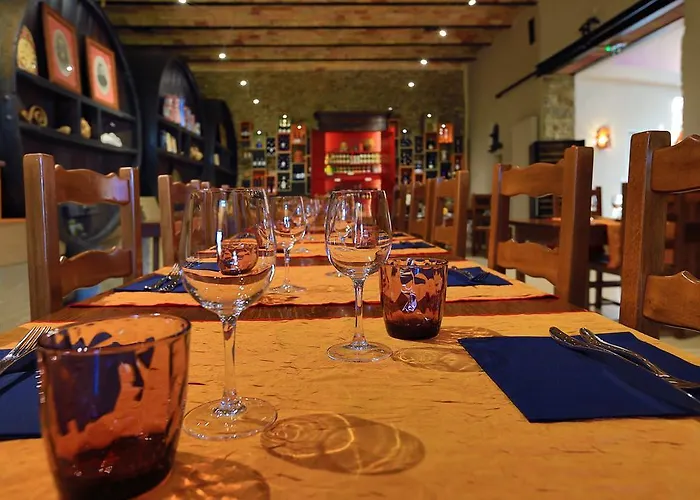 Inn Logis Restaurant Du Vigneron Cucugnan