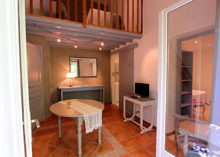 Logis Restaurant Du Vigneron 3* Cucugnan