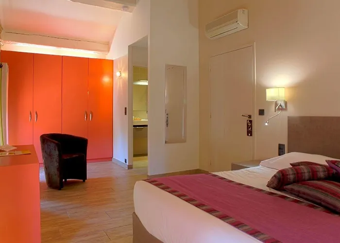 Logis Restaurant Du Vigneron 3*