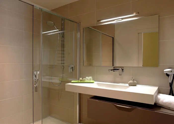 Logis Restaurant Du Vigneron Inn 3*