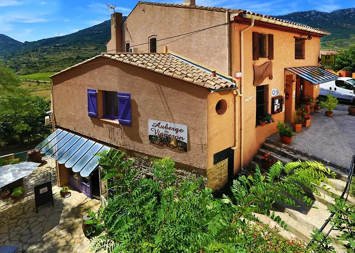 Logis Restaurant Du Vigneron Inn Cucugnan